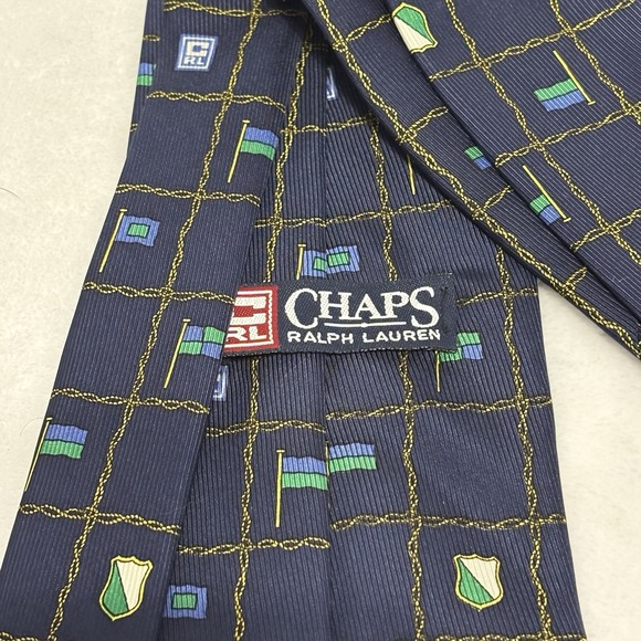 Chaps Ralph Lauren 100% Silk Necktie Navy Blue Crest Flag Preppy Men's Tie - Picture 11 of 12